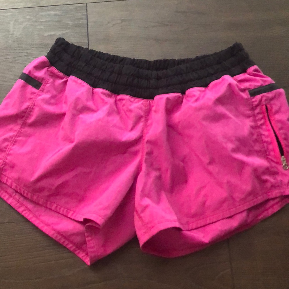 Lululemon tracker shorts
